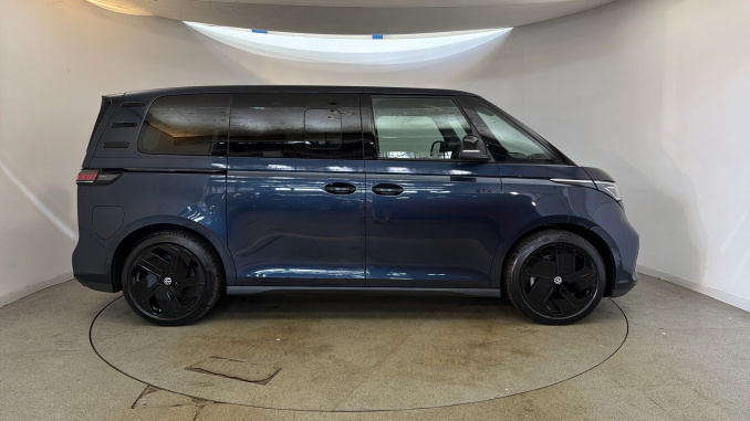Volkswagen ID. Buzz 250kW GTX Pro 79kWh 5dr 4MOTION Auto Electric Estate - Image 4